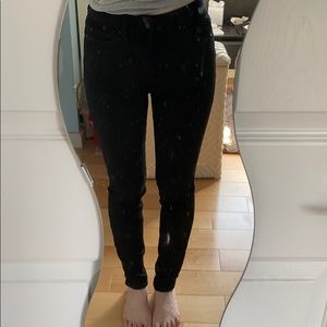 Black Daisy Skinny Jeans NWOT